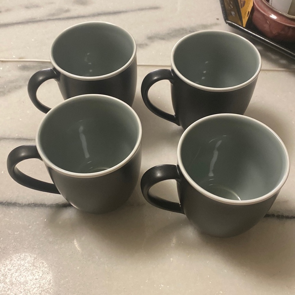 Noritake set of 4 mugs